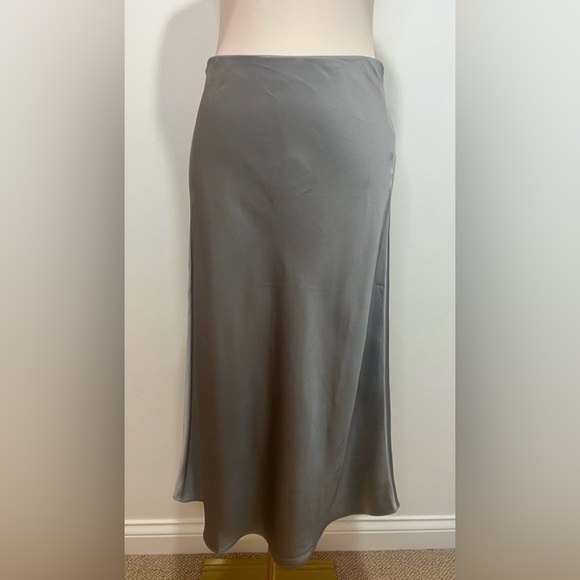 J.Crew Gwyneth slip skirt in vintage dove - Picture 5 of 9